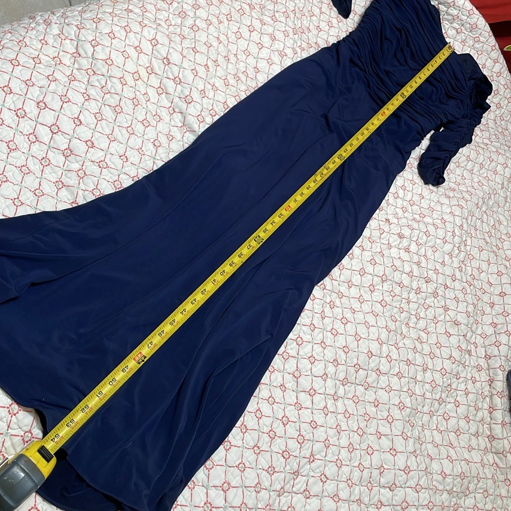 Laundry off shoulder, rushed column gown - Picture 8 of 8